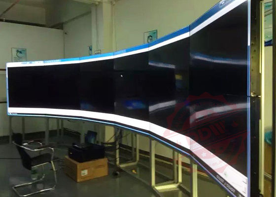 65"는 영상 벽 500 Nits 1080p 고해상 3.5mm Snarrow 날의 사면 DDW-LW650HN11를 구부렸습니다
